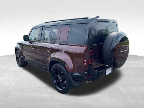Sedona Red Metallic 2025 Land Rover Defender P400 Sedona Red Edition