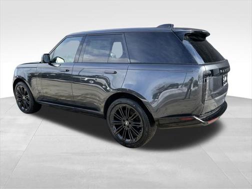 2025 Land Rover Range Rover P400 SE