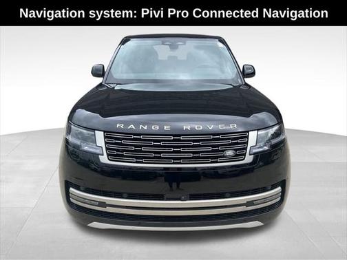 2025 Land Rover Range Rover SE