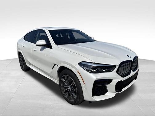 2022 BMW X6 M50i