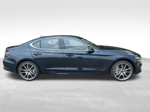 2025 Genesis G70 2.5T AWD