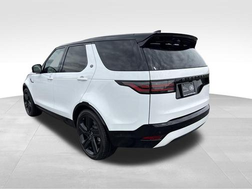 2025 Land Rover Discovery P300 Dynamic SE