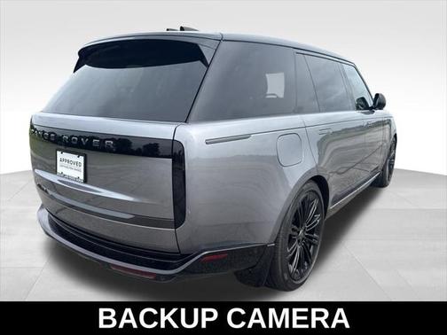 2025 Land Rover Range Rover P530 SE 7 Seat