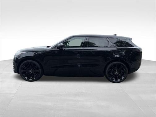 2026 Land Rover Range Rover Velar P400 Dynamic SE