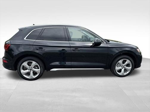 2021 Audi Q5 45 Premium Plus