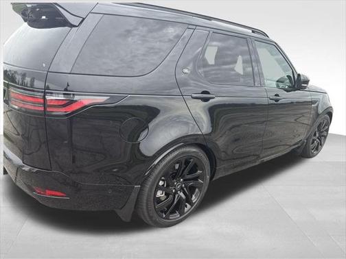 2025 Land Rover Discovery Dynamic SE