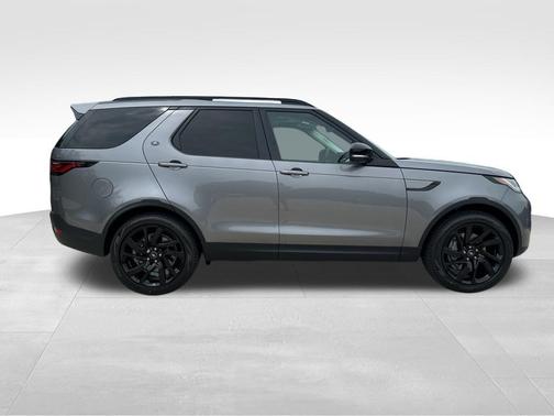 2024 Land Rover Discovery P300 S