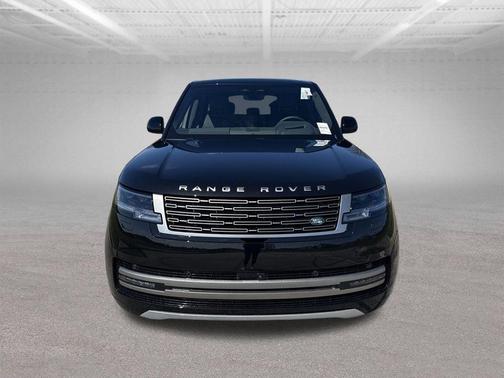 Black 2026 Land Rover Range Rover P530 SE 7 Seat
