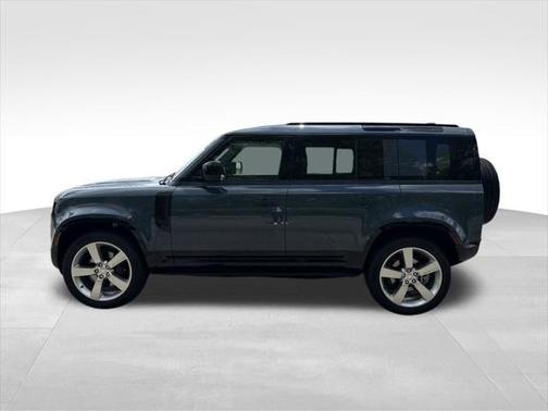 2025 Land Rover Defender 110 P400 X-Dynamic SE