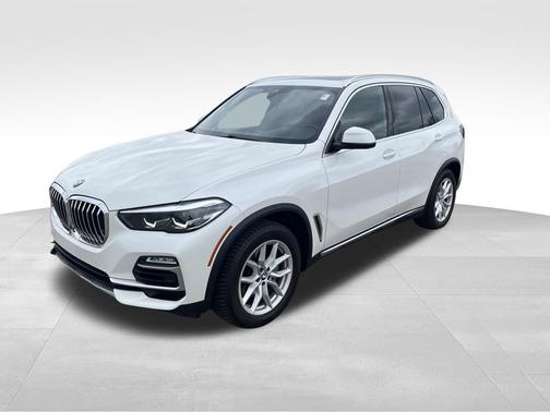 Mineral White Metallic 2021 BMW X5 xDrive40i