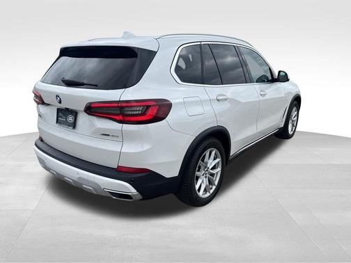 Mineral White Metallic 2021 BMW X5 xDrive40i