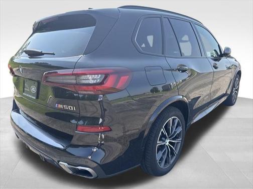 2023 BMW X5 M50i