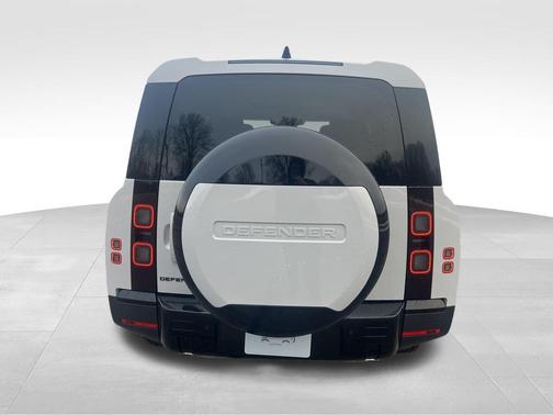 2026 Land Rover Defender P300 S