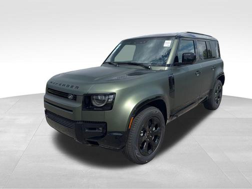 Woolstone Green Metallic 2026 Land Rover Defender P400 X-Dynamic SE
