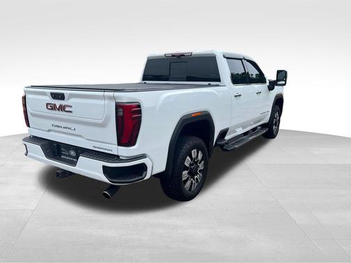 Summit White 2024 GMC Sierra 2500 Denali