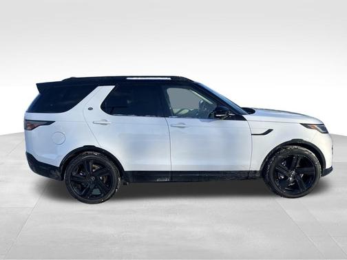 2026 Land Rover Discovery Dynamic SE