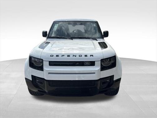 2025 Land Rover Defender 130 P400 X-Dynamic SE
