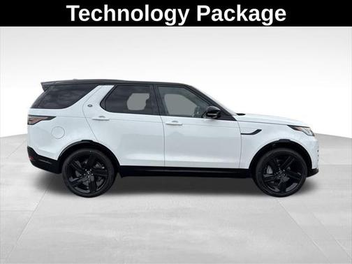 2025 Land Rover Discovery P300 Dynamic SE