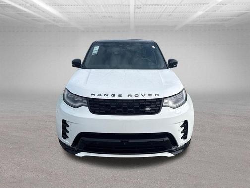 Fuji White 2025 Land Rover Discovery P300 Dynamic SE
