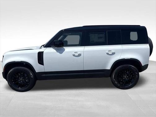 2025 Land Rover Defender 110 P300