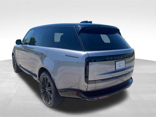 Gray 2026 Land Rover Range Rover P530 SE 7 Seat