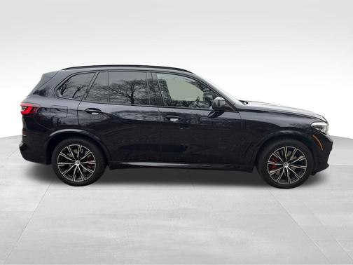 2023 BMW X5 M50i
