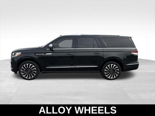 2022 Lincoln Navigator Black Label