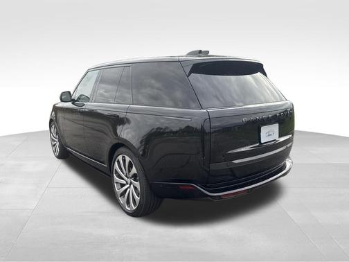2025 Land Rover Range Rover P400 SE