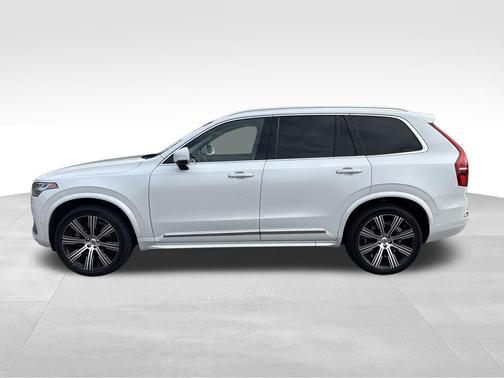 2022 Volvo XC90 T6 Inscription