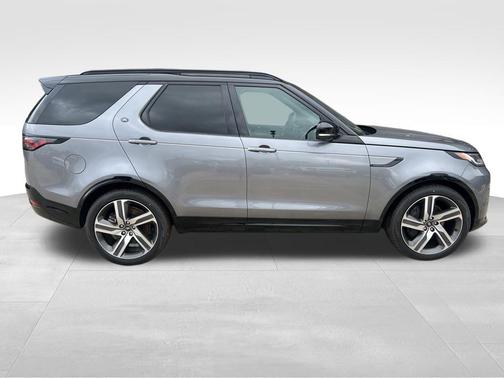 2024 Land Rover Discovery P360 Dynamic SE