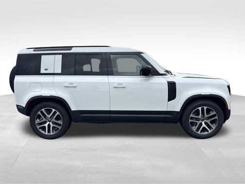 2024 Land Rover Defender 110 P400 S