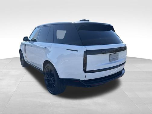 2025 Land Rover Range Rover P400 SE