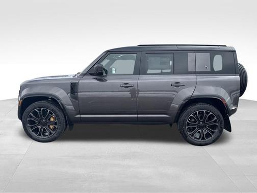 2026 Land Rover Defender OCTA