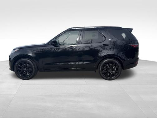 Santorini Black Metallic 2026 Land Rover Discovery Gemini Edition