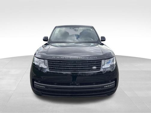 2025 Land Rover Range Rover P400 SE