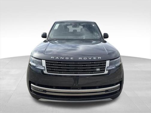 2025 Land Rover Range Rover P530 SE 7 Seat