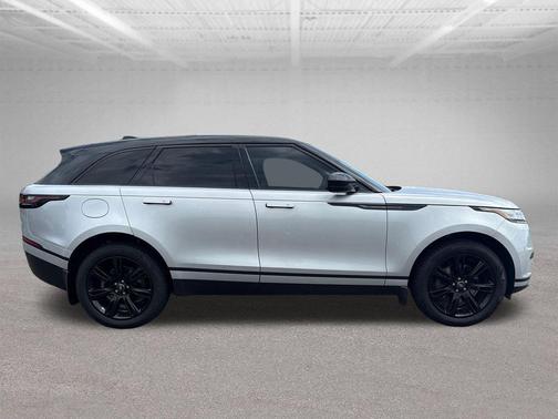 Hakuba Silver Metallic 2023 Land Rover Range Rover Velar P250 S