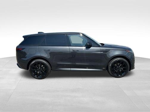 Carpathian Grey Premium Metallic 2026 Land Rover Range Rover Sport SE