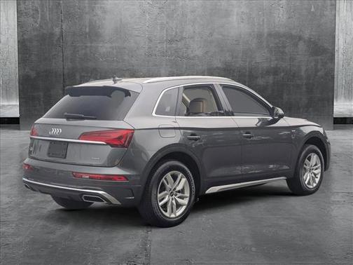 2022 Audi Q5 45 S line Premium