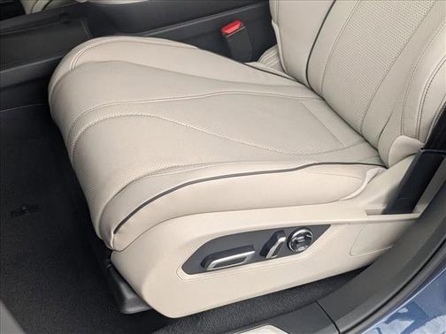 2025 Acura RDX Advance Package