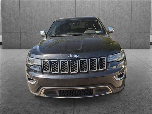 Photo 2 of 16 of 2017 Jeep Grand Cherokee Limited