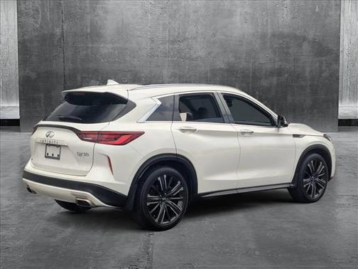 2022 INFINITI QX50 LUXE AWD