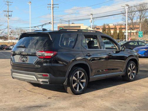 2023 Honda Pilot AWD Elite
