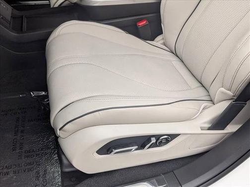 Platinum White Pearl 2026 Acura RDX Advance Package
