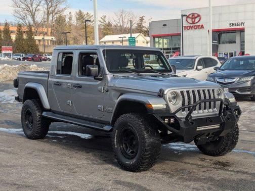 2021 Jeep Gladiator Overland