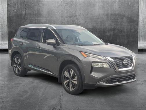 2022 Nissan Rogue SL