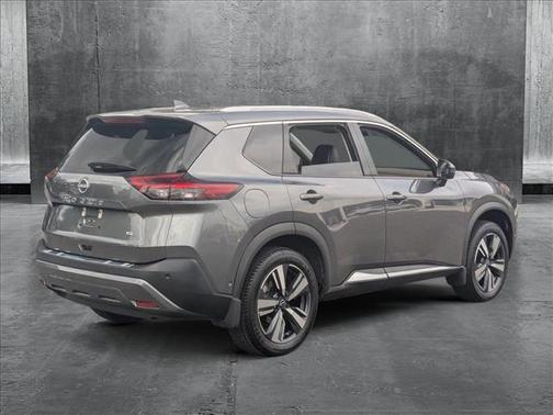 2022 Nissan Rogue SL