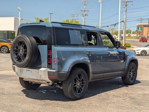 Carpathian Grey Premium Metallic 2025 Land Rover Defender 110 P300