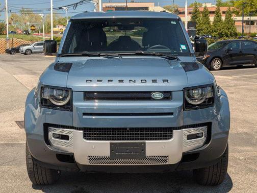 Carpathian Grey Premium Metallic 2025 Land Rover Defender 110 P300