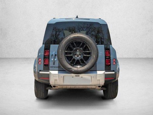 Carpathian Grey Premium Metallic 2025 Land Rover Defender 110 P300